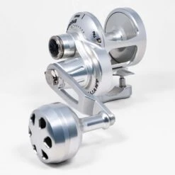 Accurate Boss Valiant BV-400 Single-Speed Lever Drag Reels -JH Tackle Store Accurate BV 400 Boss Valiant Single Speed Lever Drag Reel Silver